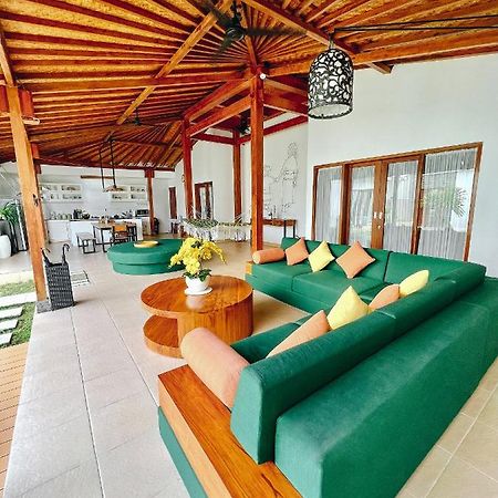 Villa Orked 3 With Family Room Seminyak מראה חיצוני תמונה