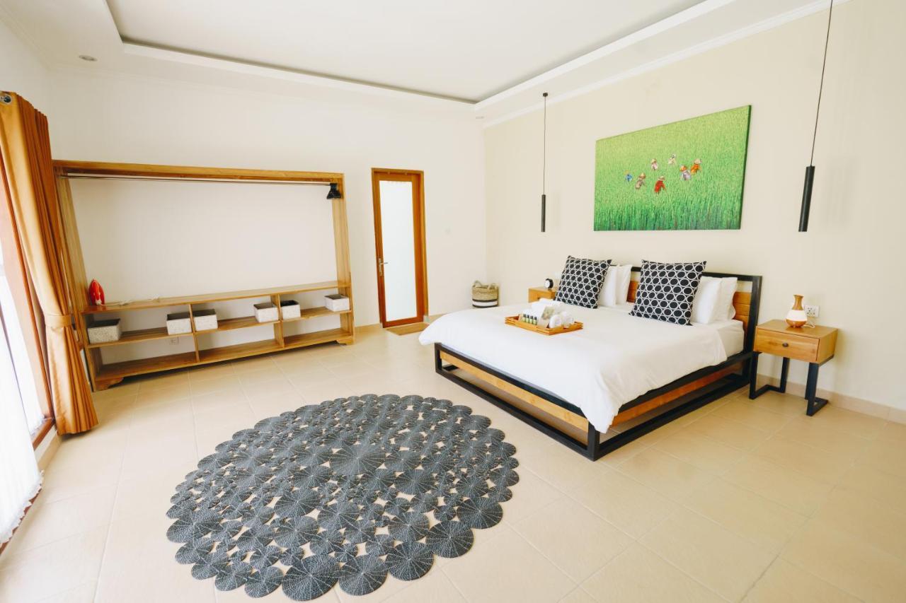 Villa Orked 3 With Family Room Seminyak מראה חיצוני תמונה