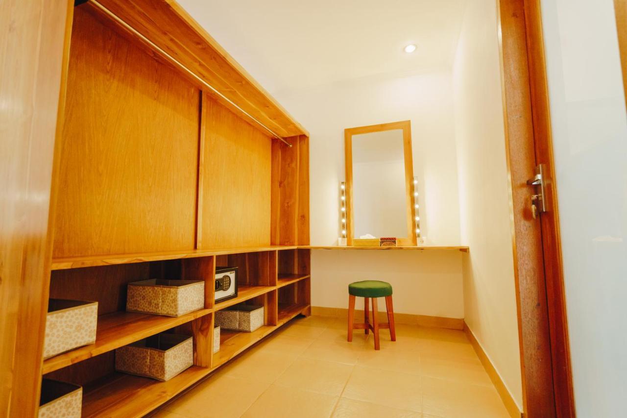 Villa Orked 3 With Family Room Seminyak מראה חיצוני תמונה