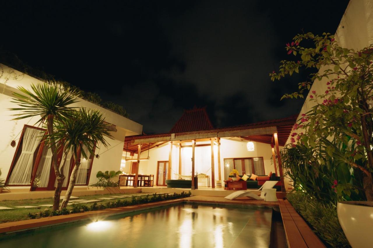 Villa Orked 3 With Family Room Seminyak מראה חיצוני תמונה