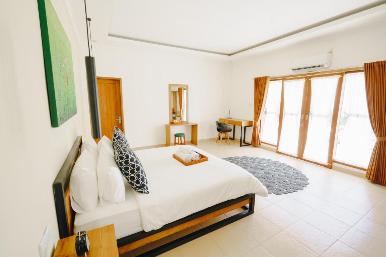 Villa Orked 3 With Family Room Seminyak מראה חיצוני תמונה