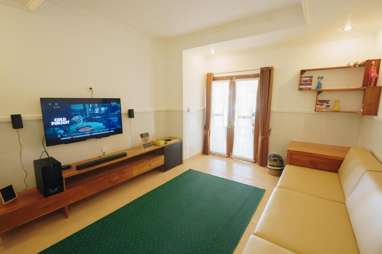 Villa Orked 3 With Family Room Seminyak מראה חיצוני תמונה