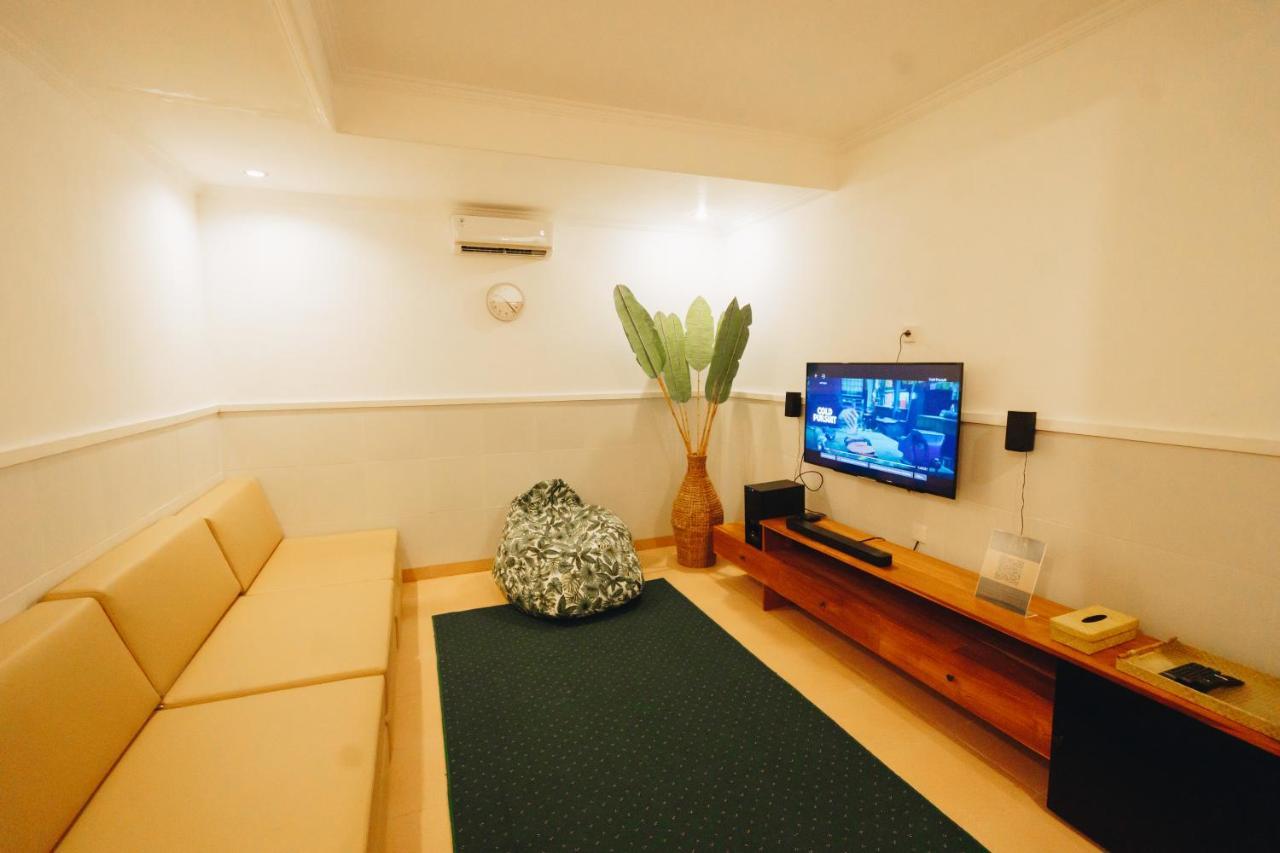 Villa Orked 3 With Family Room Seminyak מראה חיצוני תמונה