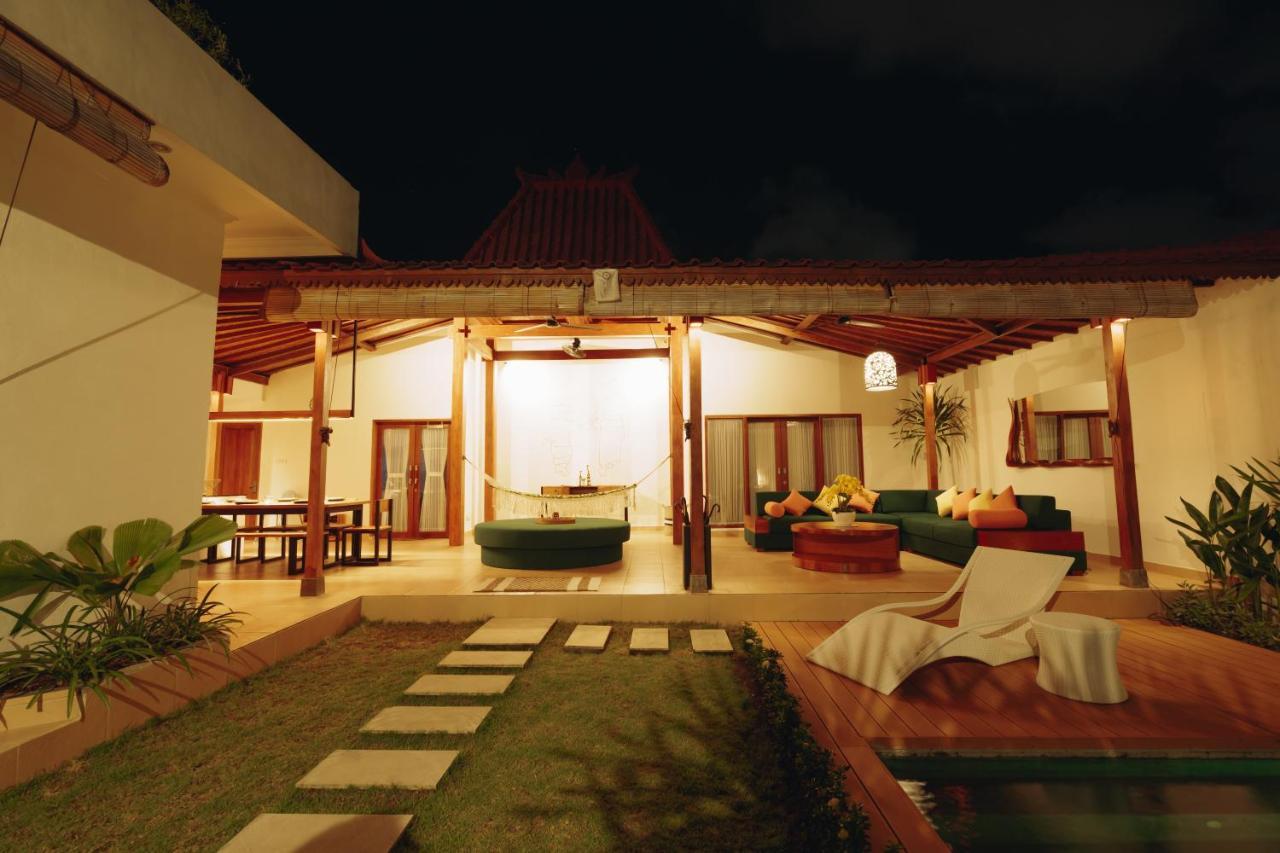 Villa Orked 3 With Family Room Seminyak מראה חיצוני תמונה