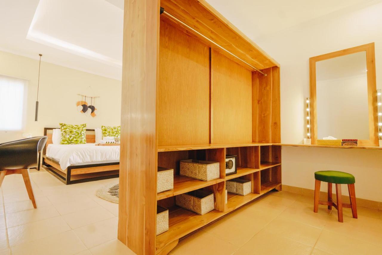 Villa Orked 3 With Family Room Seminyak מראה חיצוני תמונה